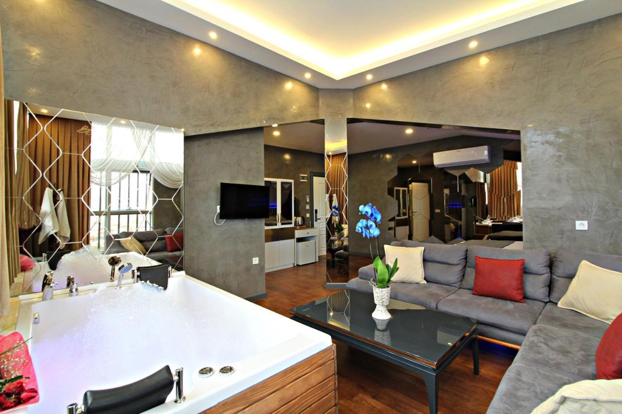 Beylife Suit Otel Istanboel Buitenkant foto